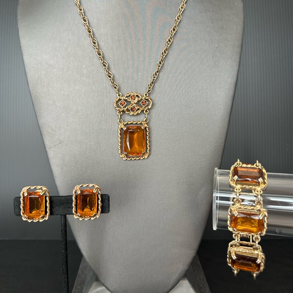 70’s Sarah Coventry ‘Wild Honey’ Gold & Topaz Earrings Bracelet Necklace Set